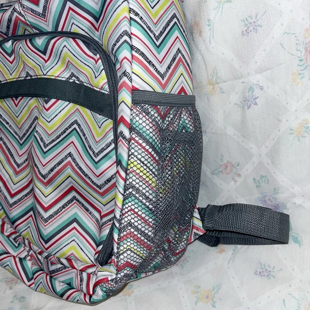 THIRTY-ONE PARTY PUNCH CHEVRON SLING BAG CAMERA / DIAPER BAG / BACKPACK 18x13x6